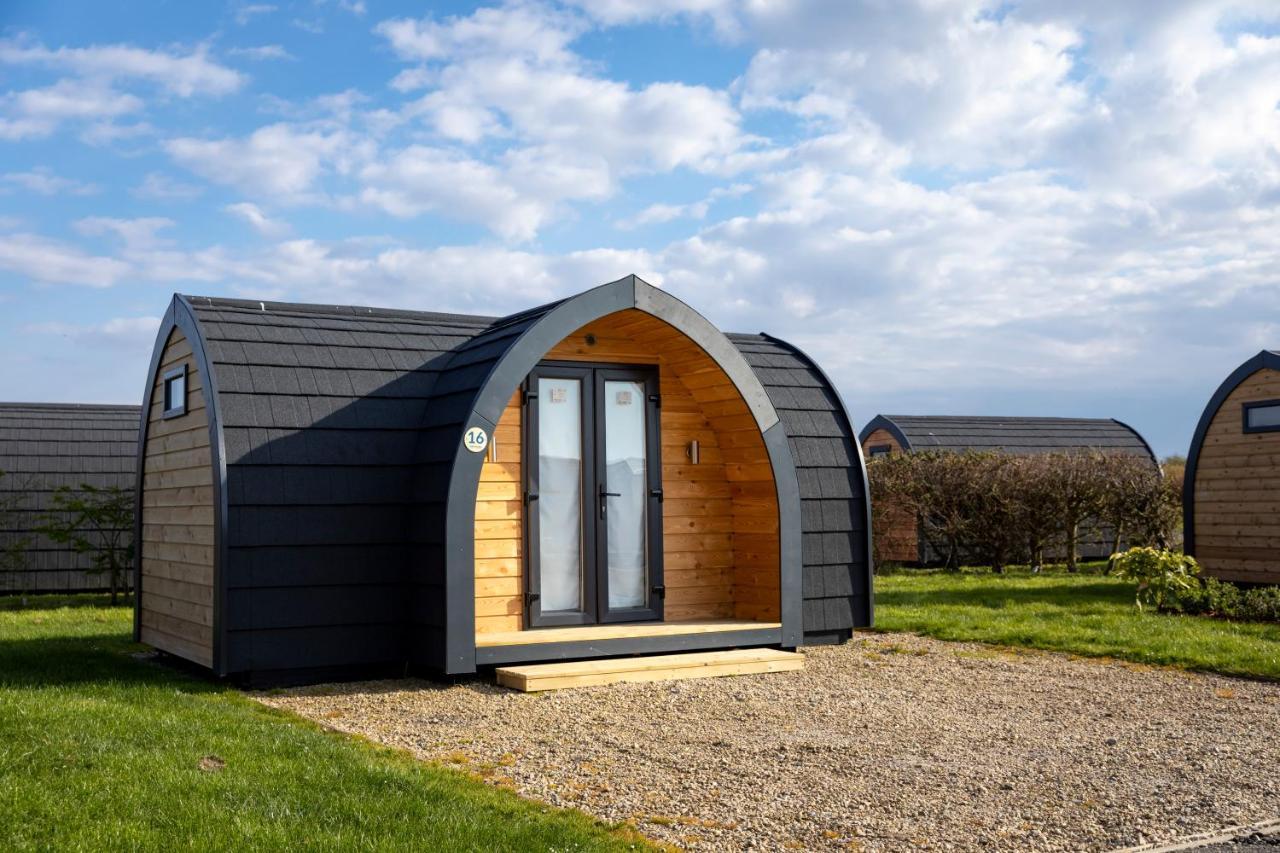 Camping Pods Hedley Wood Holiday Park Bridgerule 외부 사진